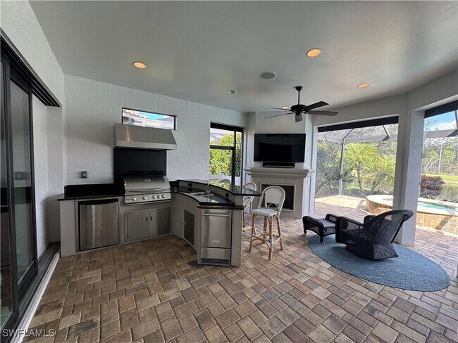 Building Photo - 9470 Galliano Ter