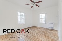 Building Photo - 420 N Coronado St