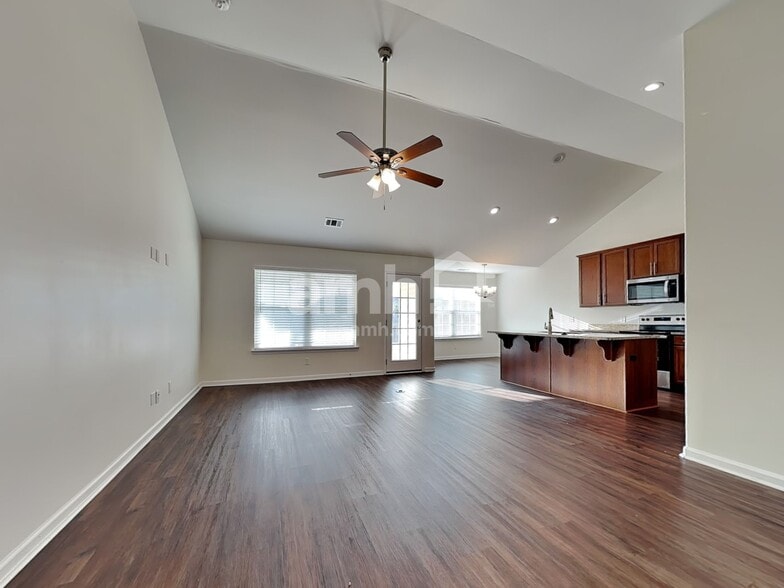 Building Photo - 48 Telford St