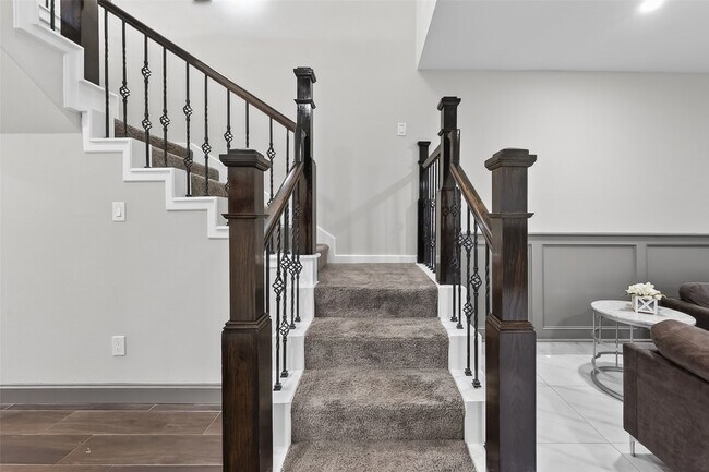 Building Photo - 11280 Braes Forest Dr