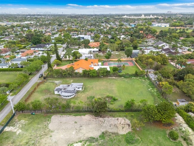 Building Photo - 9840 SW 60th St