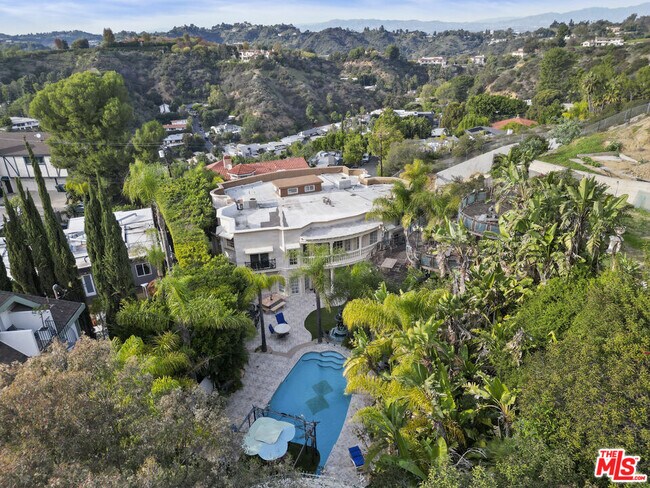 Building Photo - 2258 Gloaming Way