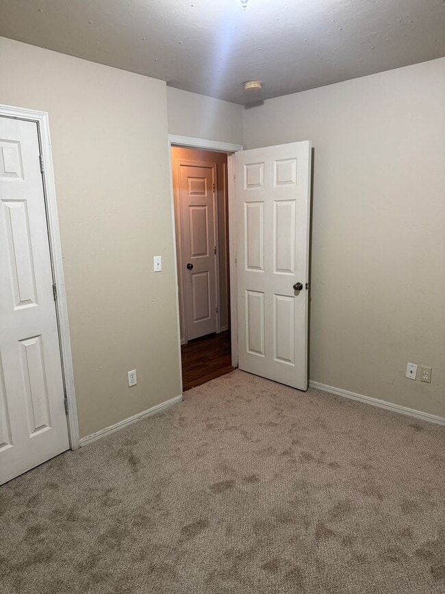 Building Photo - 11817 NW 7th St