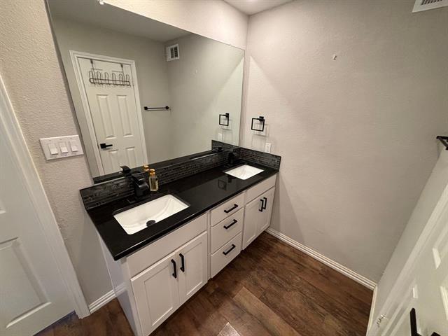 Building Photo - 7701 Radford Cir