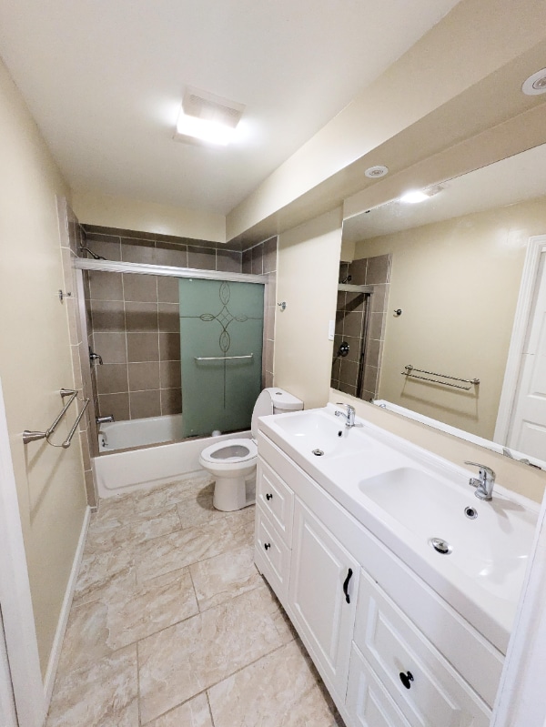 Building Photo - 3012 College Ave