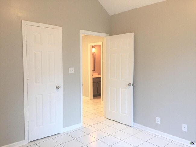 Building Photo - 542 Loblolly Ln