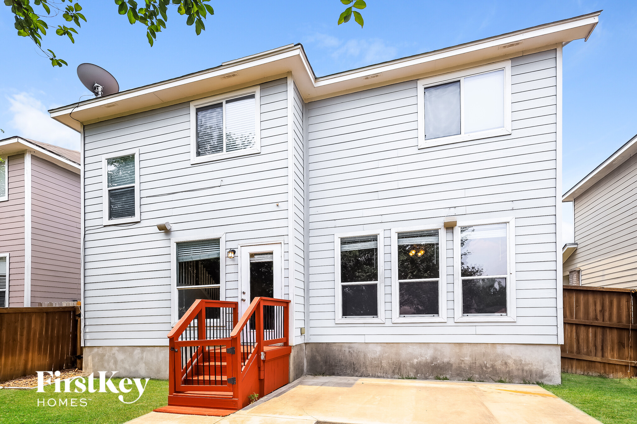 Building Photo - 1910 Mountain Star