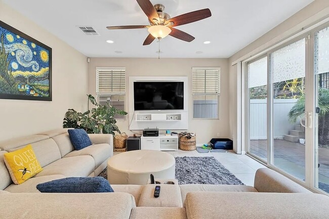 Building Photo - 6730 Indio Way