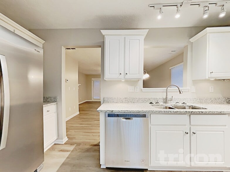 Building Photo - 129 Garden Walk