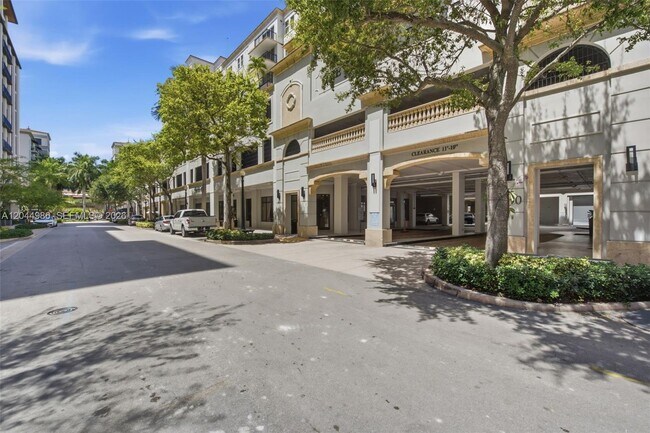 Building Photo - 4100 Salzedo St