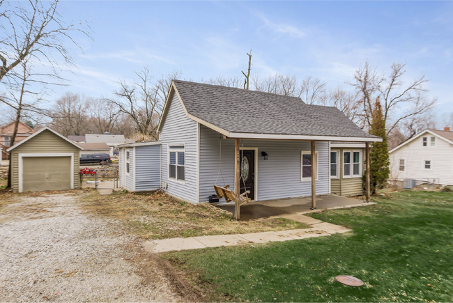 Building Photo - Charming 2 Bedroom Home with Granite Count...