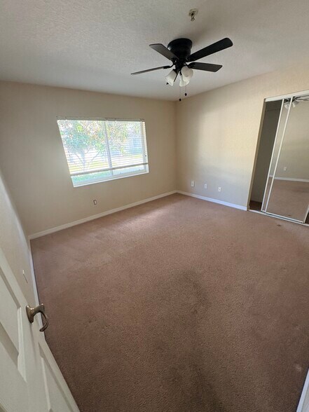 Building Photo - 533 Wayne Ave