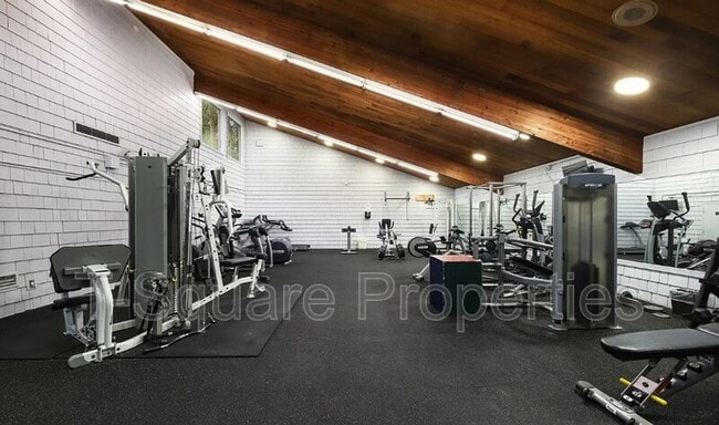 Building Photo - 6779 138th Ave NE