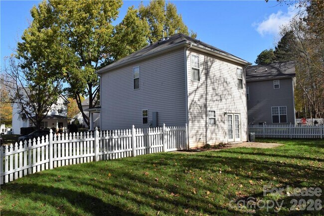 Building Photo - 21345 Aftonshire Dr