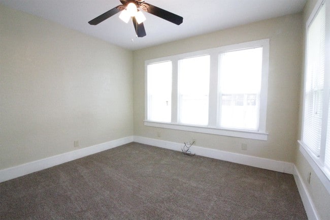 Building Photo - 622 Belle Ave