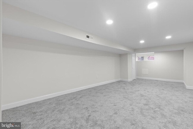Building Photo - 2816 The Alameda