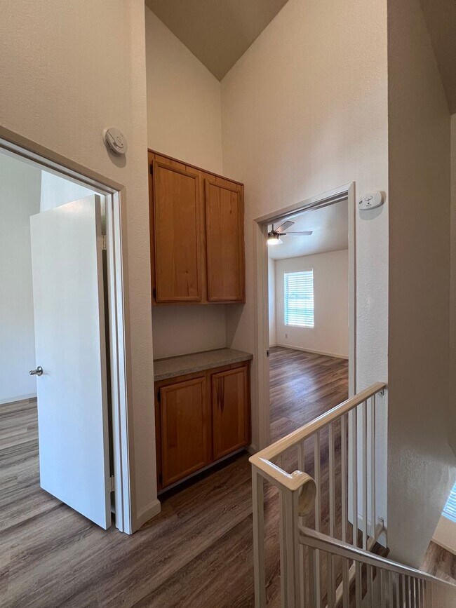 Building Photo - 4580 Ohio St