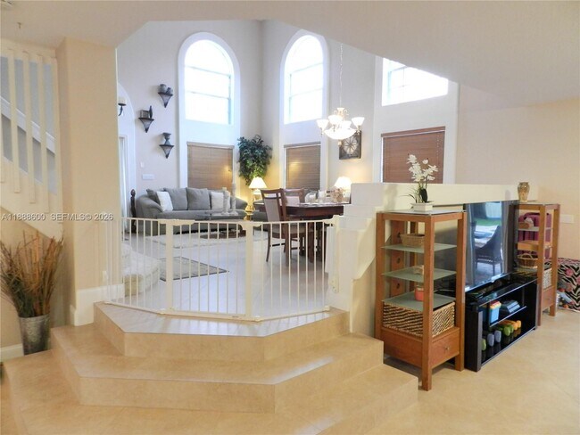 Building Photo - 210 La Costa Ct