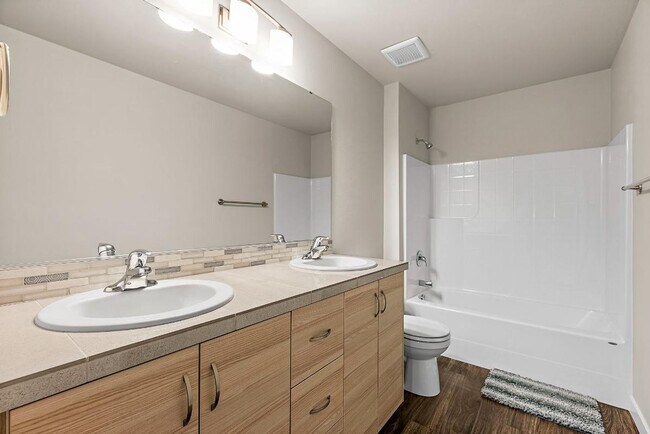 Building Photo - Modern 4-Bedroom Yelm Home with Covered Patio, Outdoor Fireplace & Office/Flex Space!