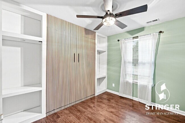 Building Photo - 54 Ardmore Ave