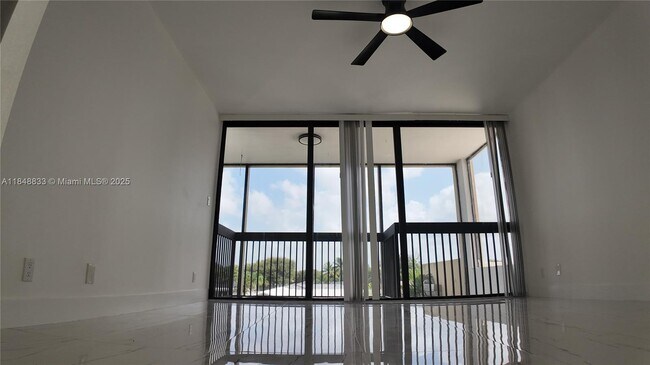 Building Photo - 2801 SW 87th Ave