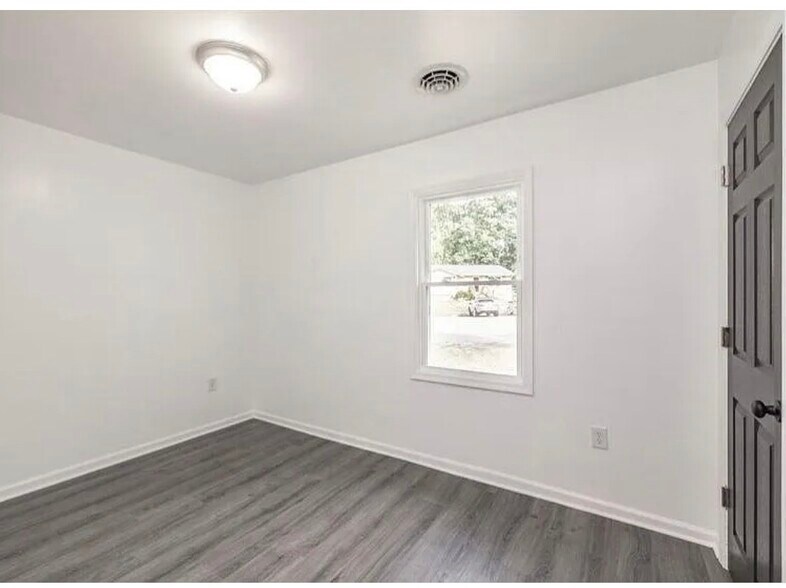 Building Photo - 1803 Freeman St