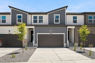 Building Photo - 4809 Olive Ave