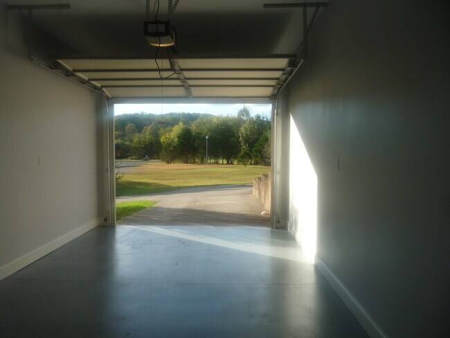 Building Photo - 121 Lagoon Dr