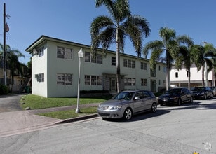 Building Photo - Santillane | Coral Gables (Residential / near Business District – North Ponce/Douglas area)