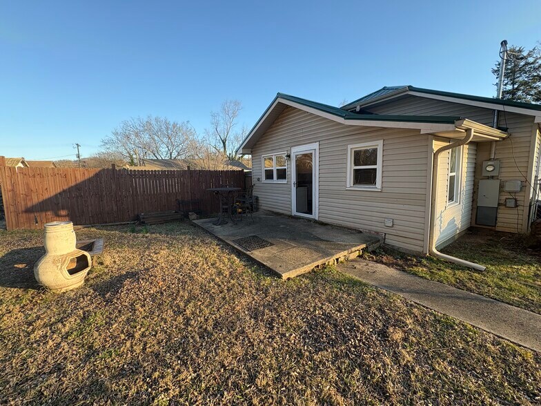Backyard - 1509 Layman St