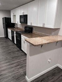 Building Photo - 117 Central St