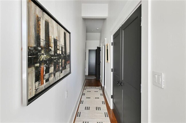 Building Photo - 635 Bonaventure Ave NE