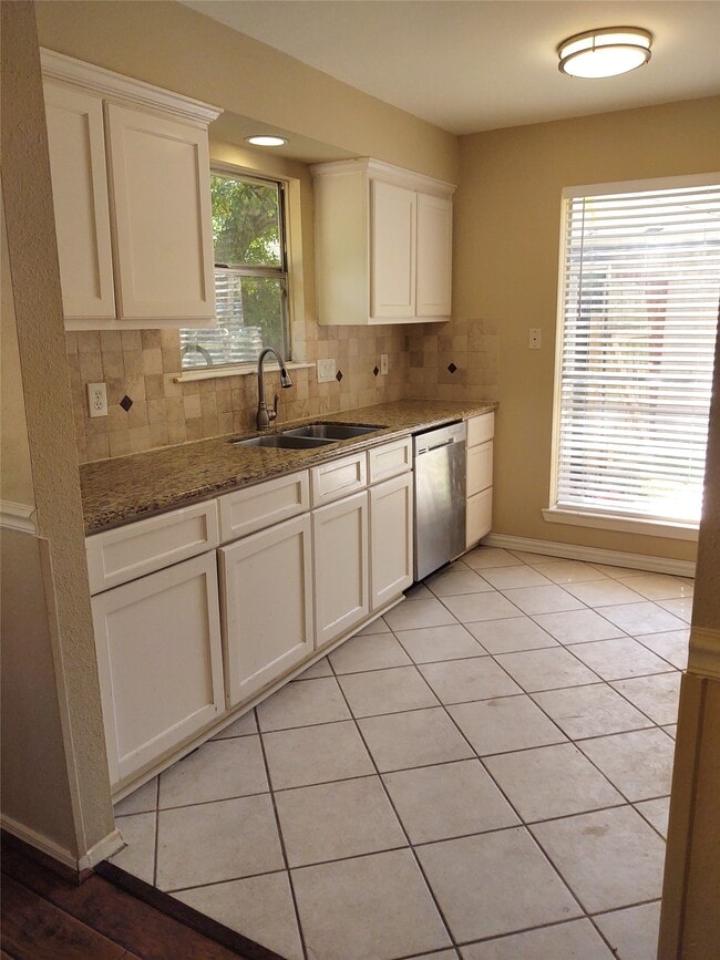 Building Photo - 2515 Heritage Colony Dr