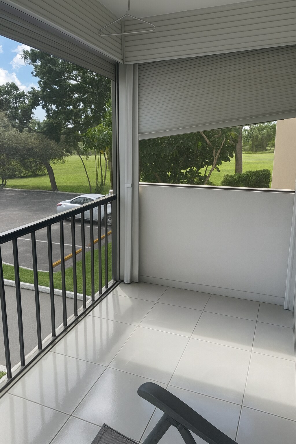 Building Photo - 4160 Inverrary Dr