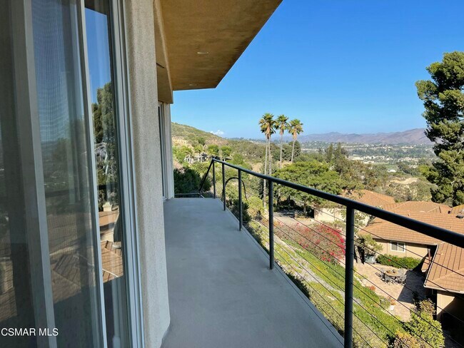 Building Photo - 660 Ocean View Dr