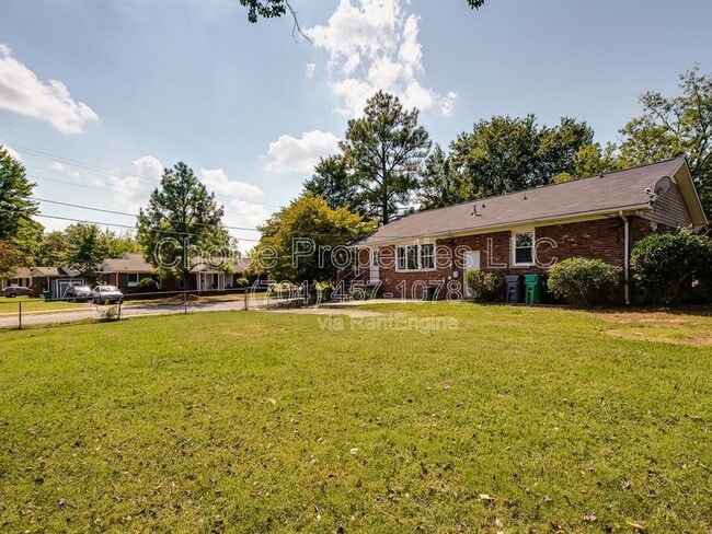 Building Photo - 6827 Woodstream Dr