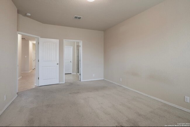 Building Photo - 13819 Murphy Haven