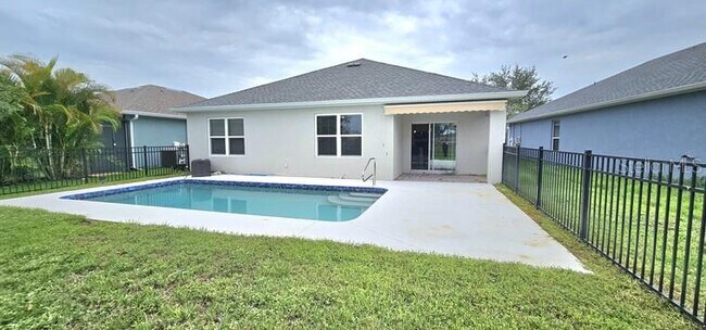 Building Photo - 28202 Arrowhead Cir