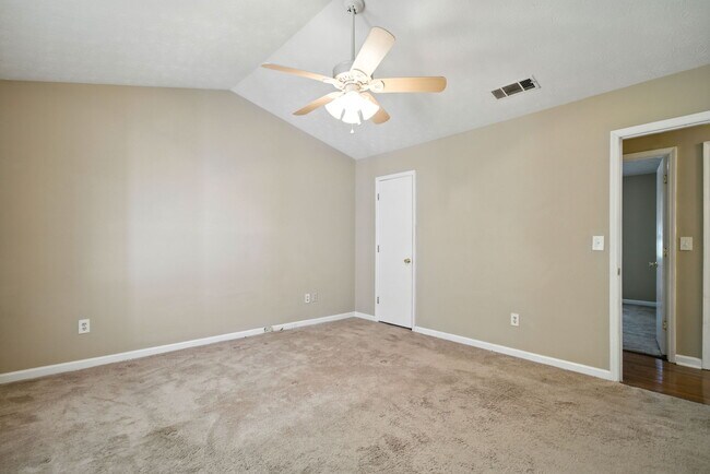 Building Photo - 3045 Wildflower Ln SW