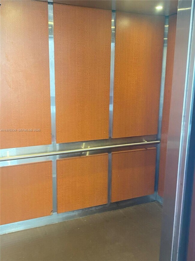 Building Photo - 8830 SW 123rd Ct