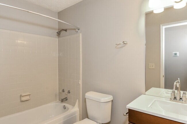 Building Photo - 4067 Keheley Glen Dr