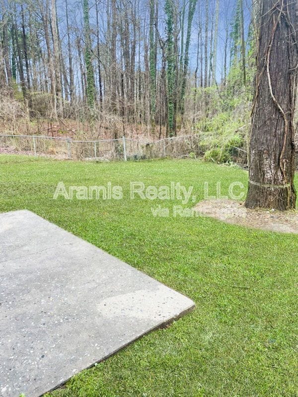 Building Photo - 9241 Woodhill Ln