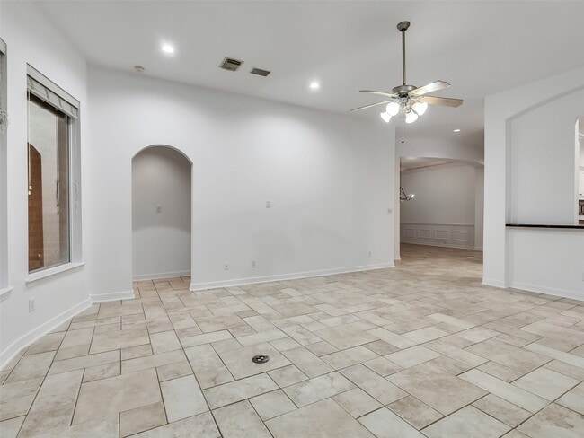 Building Photo - 1211 Sterling Ct