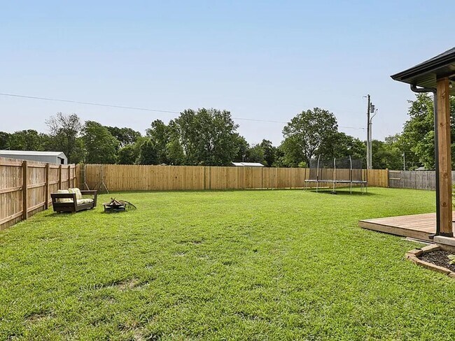 Building Photo - Your Dream Home Just Hit the Market – Don’t Miss Out!