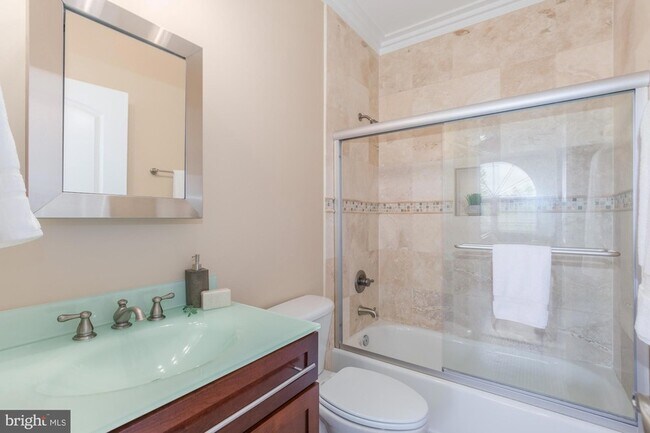 Building Photo - 9715 Singleton Dr