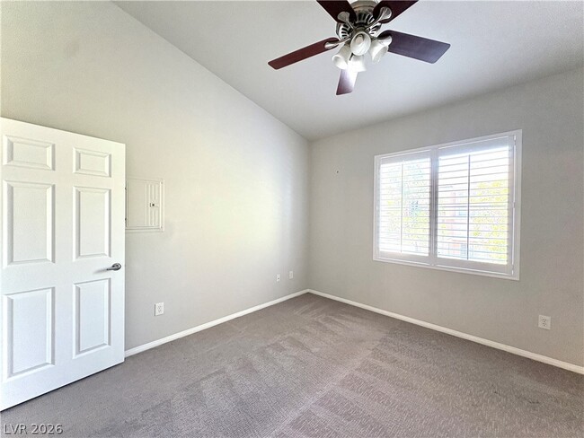 Building Photo - 800 Peachy Canyon Cir