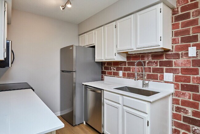 Building Photo - 5220 Boulder Dr