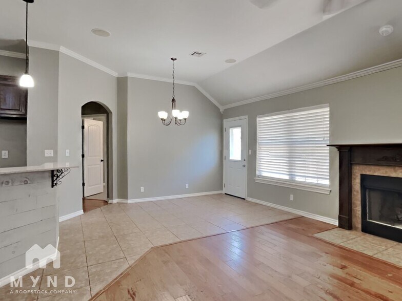 Building Photo - 14729 Jordan Ct