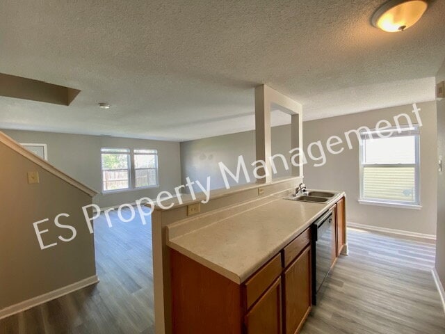 Building Photo - Welcome home to this stunning 4-bedroom, 2.5-bath home in Camby!