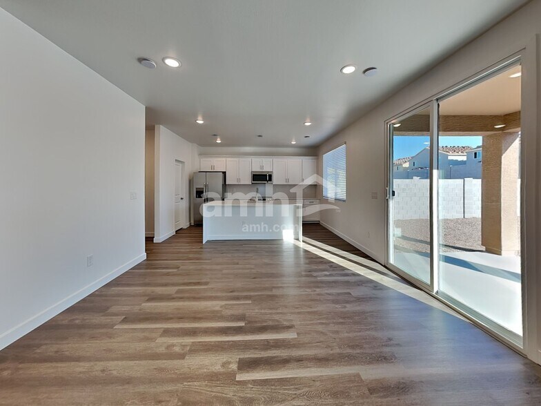 Building Photo - 12635 W Adair Dr